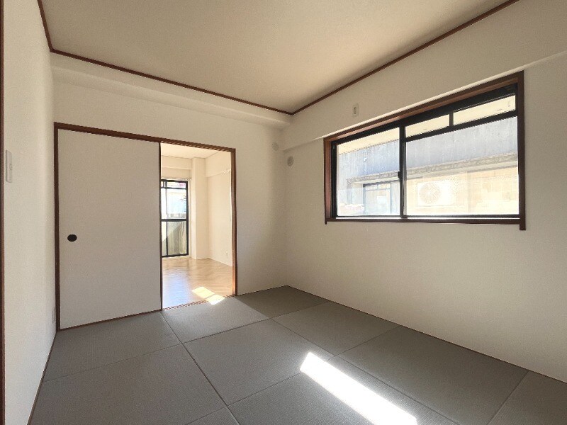 ラジュニール春日丘の物件内観写真