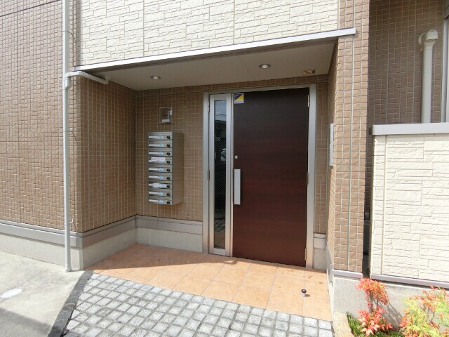 Station side courtの物件外観写真