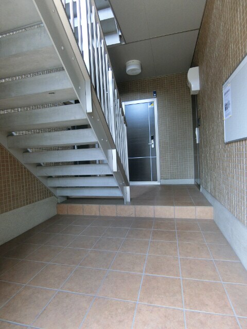 Station side courtの物件外観写真