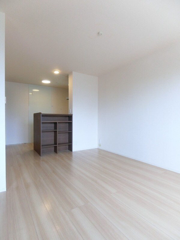 Station side courtの物件内観写真