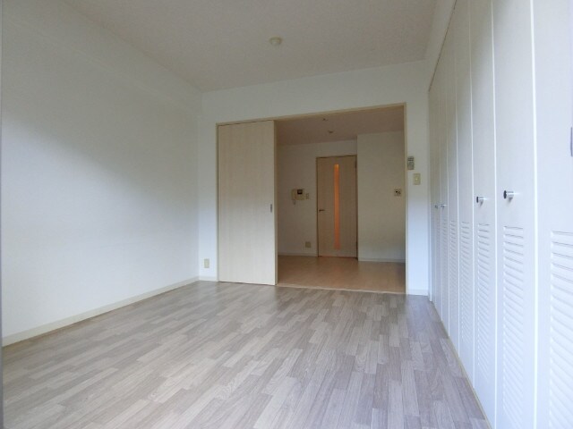 フロンティア中川の物件内観写真