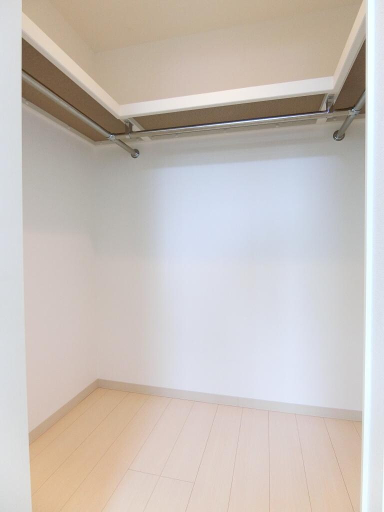 セリーゼウエストの物件内観写真