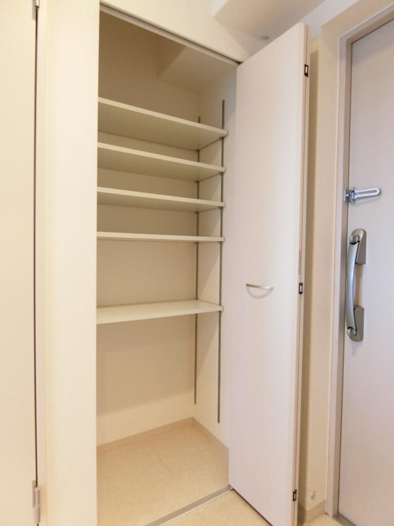 セリーゼウエストの物件内観写真