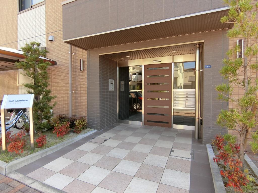 サンルミエールの物件外観写真