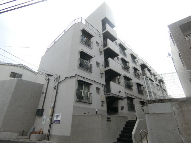 ハコス摂の物件外観写真