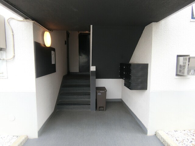 ハコス摂の物件外観写真