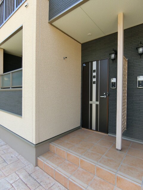 ジョイフルの物件外観写真