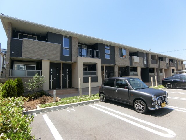 ジョイフルの物件外観写真