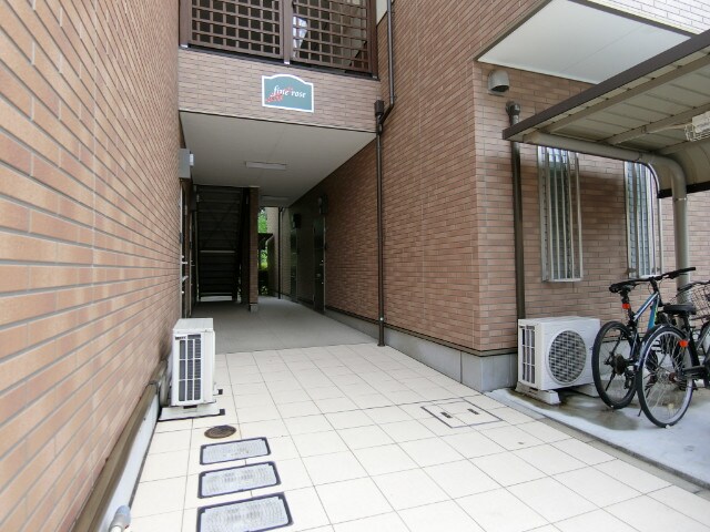 茨木市駅 徒歩9分 1階の物件外観写真