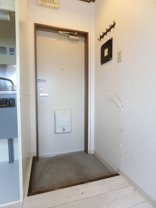 サテライト総持寺の物件内観写真