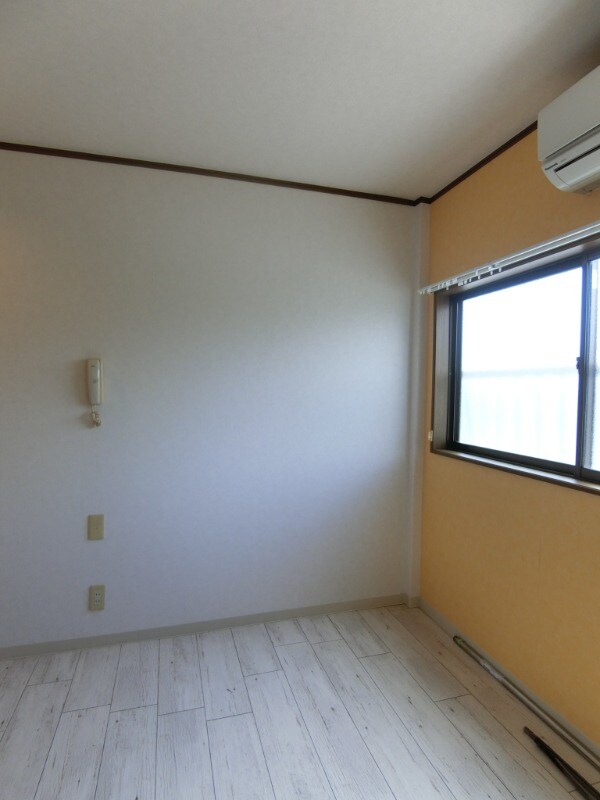 サテライト総持寺の物件内観写真