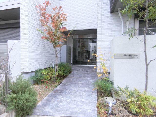 ゼストグリナージュの物件外観写真