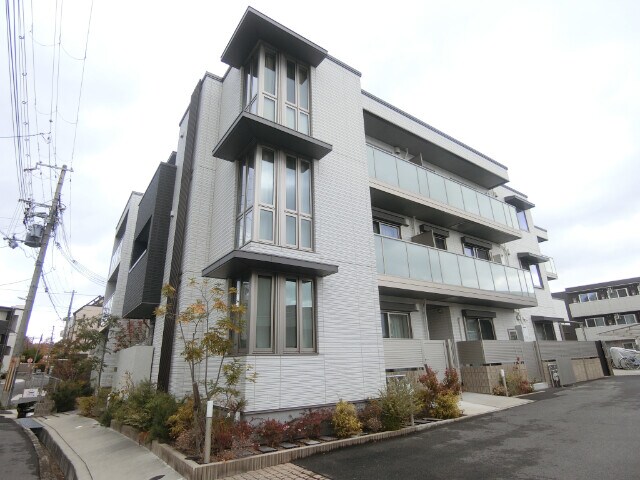 ゼストグリナージュの物件外観写真