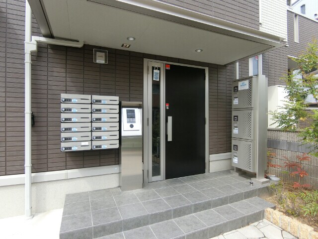 ソシュールの物件外観写真