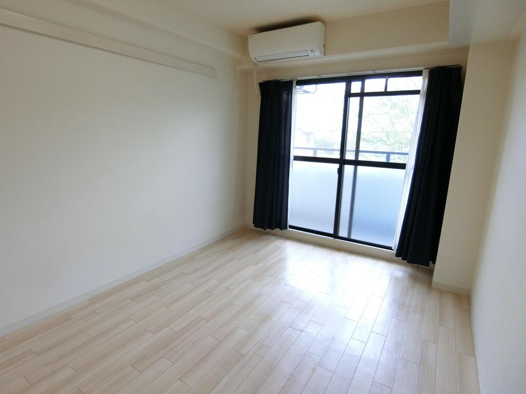 スチューデントパレス茨木の物件内観写真