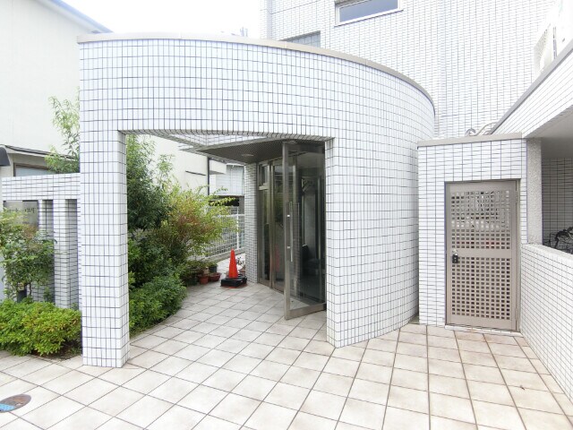 セラフィックIWTの物件外観写真