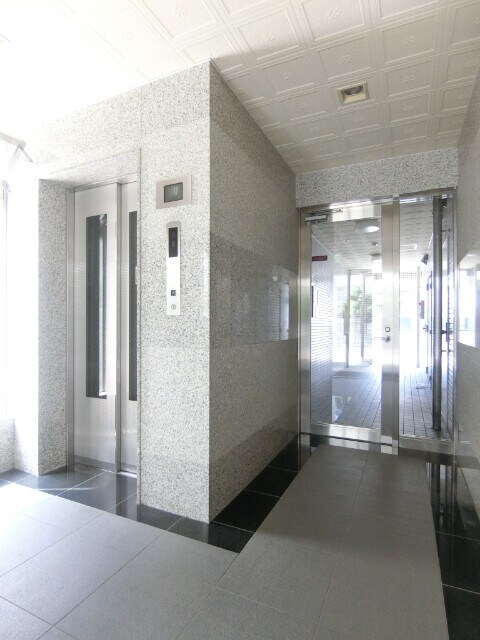 セラフィックIWTの物件外観写真