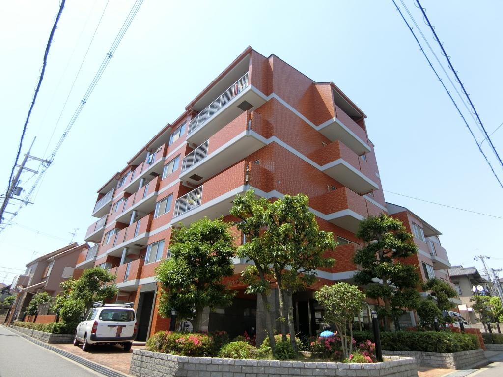 セントポリスの物件外観写真