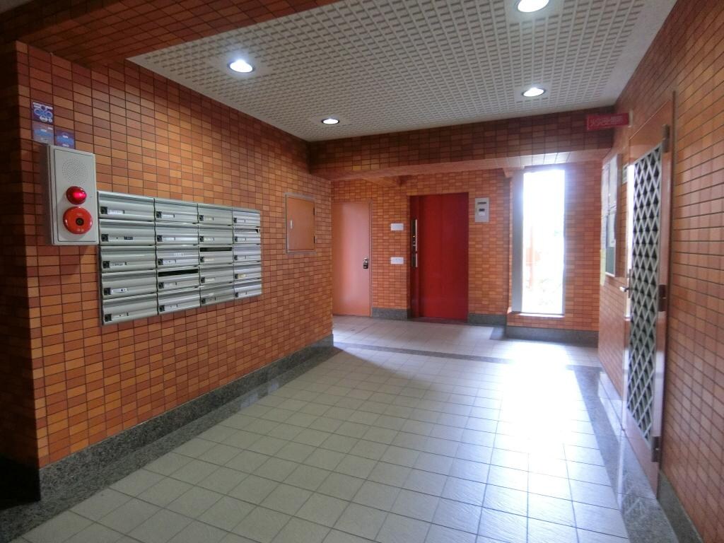 セントポリスの物件外観写真