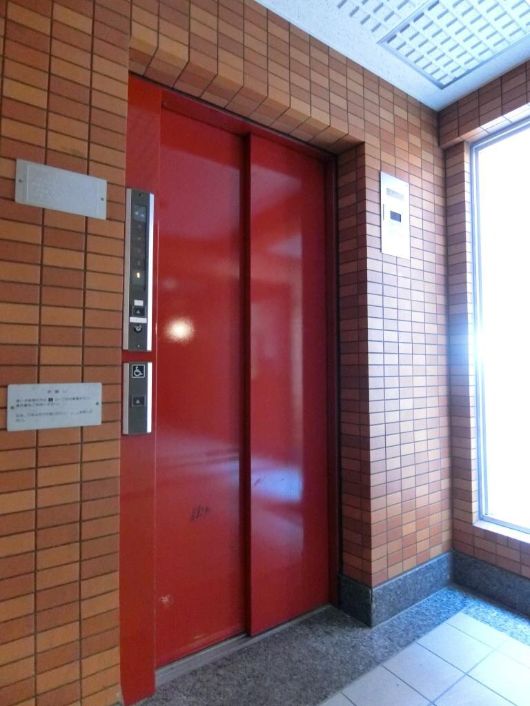 セントポリスの物件外観写真