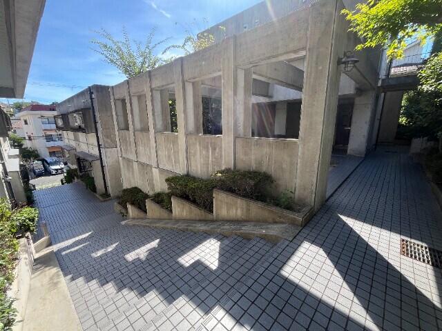 ラジュニール春日丘の物件外観写真