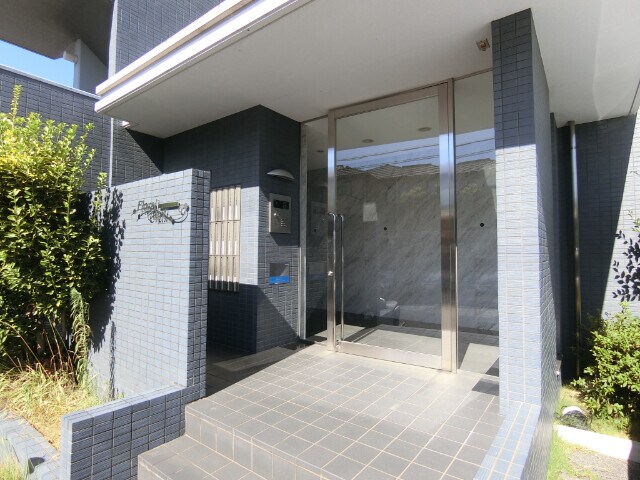 フローラルエヴァンの物件外観写真