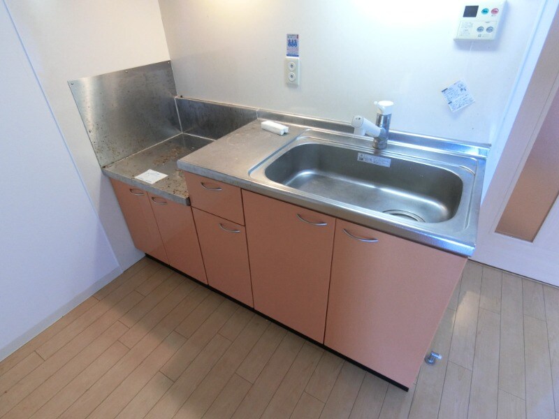 フローラルエヴァンの物件内観写真