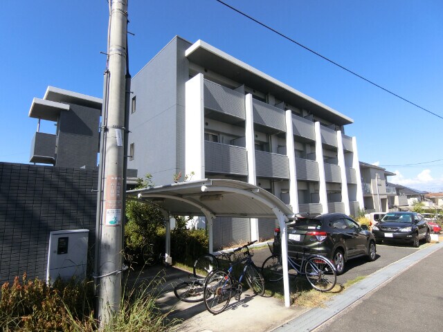 フローラルエヴァンの物件外観写真