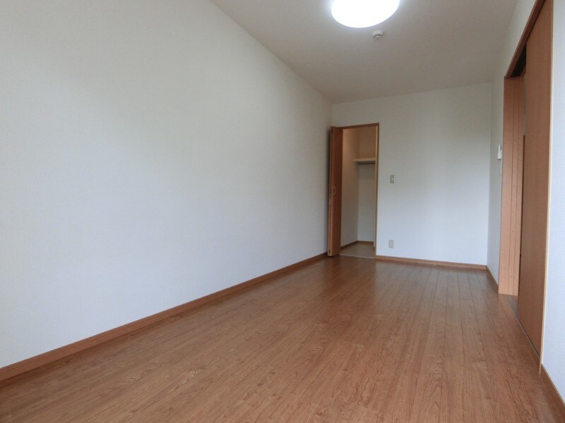 アムール彩都2の物件内観写真