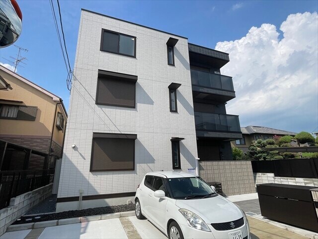 クラシスト千里丘上の物件外観写真