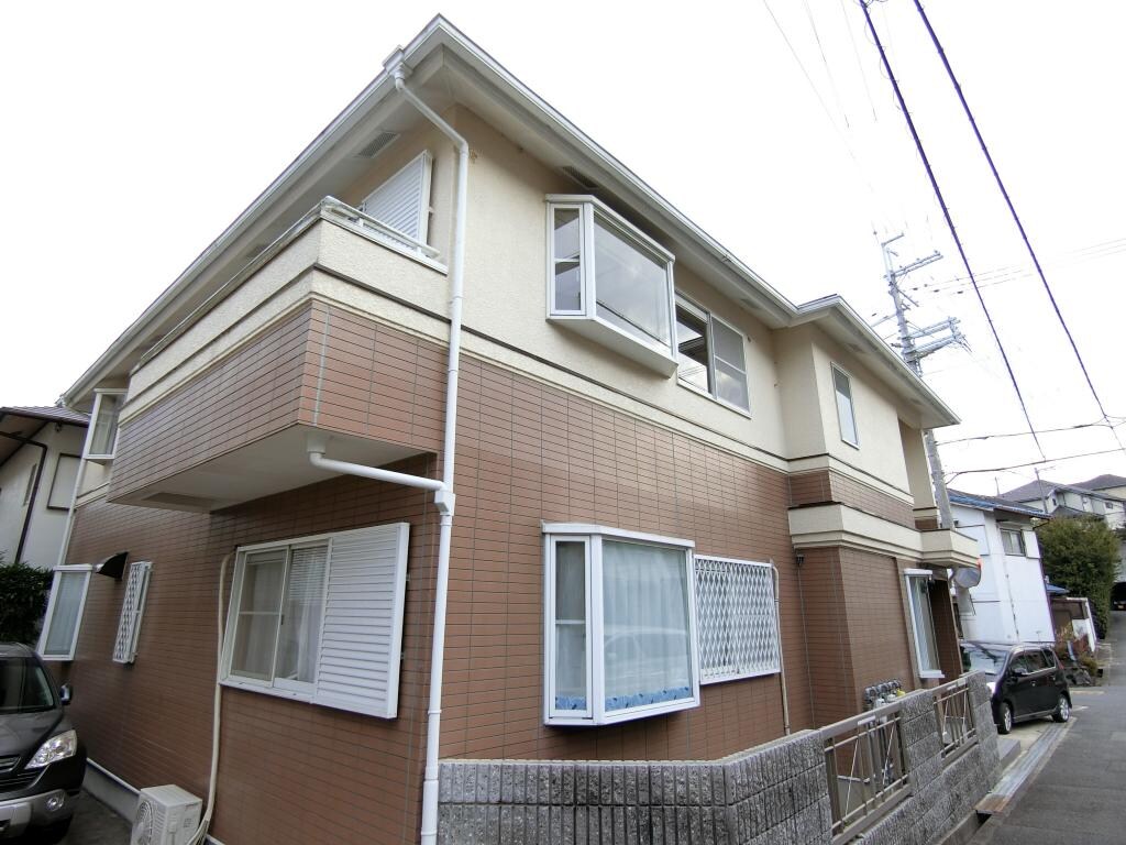 ファミーユ北春日丘の物件外観写真