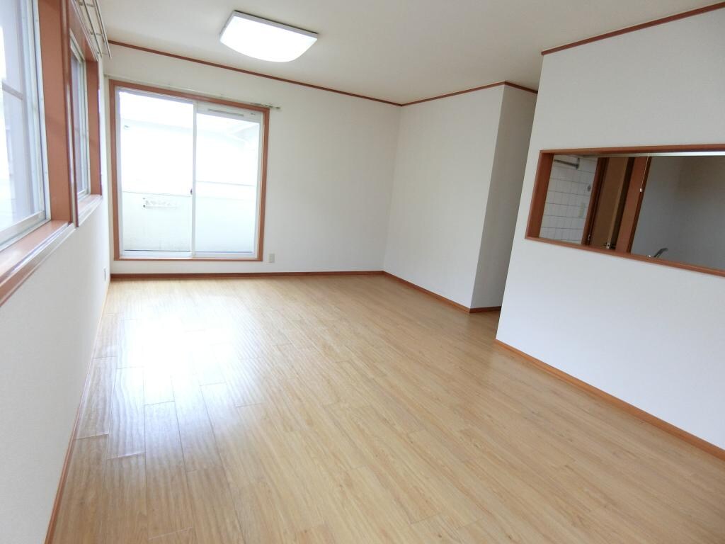 ファミーユ北春日丘の物件内観写真