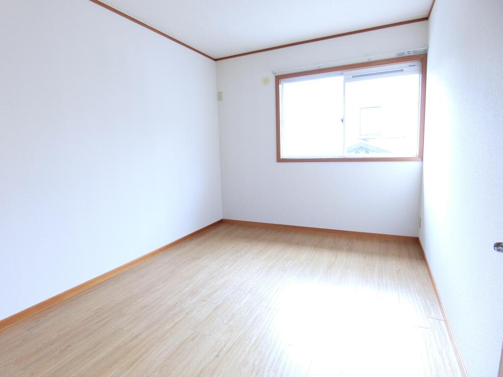 ファミーユ北春日丘の物件内観写真