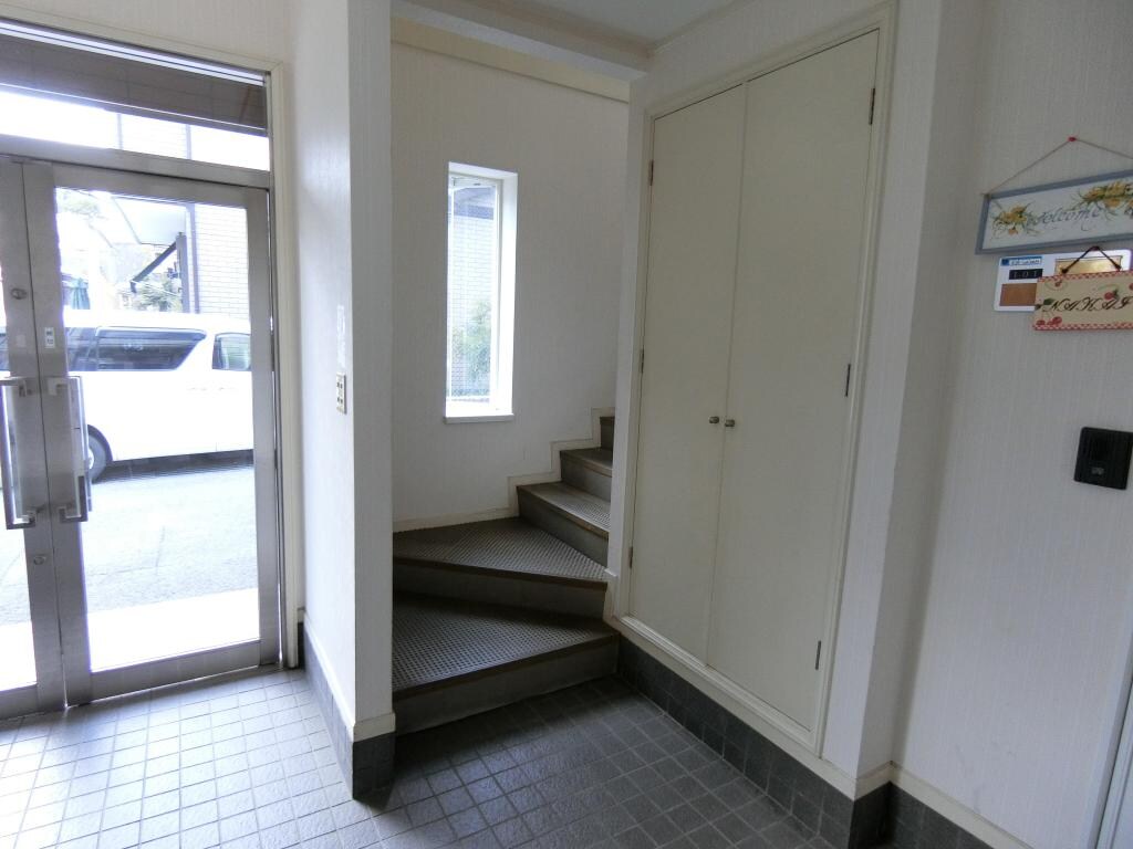 ファミーユ北春日丘の物件外観写真