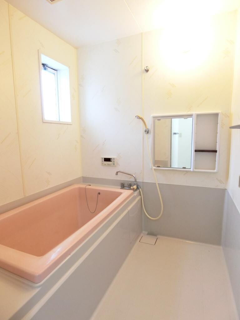 ファミーユ北春日丘の物件内観写真