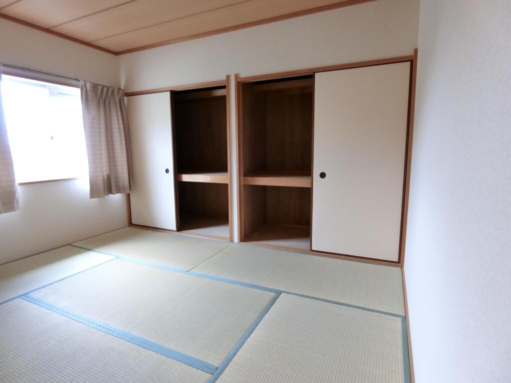 ファミーユ北春日丘の物件内観写真