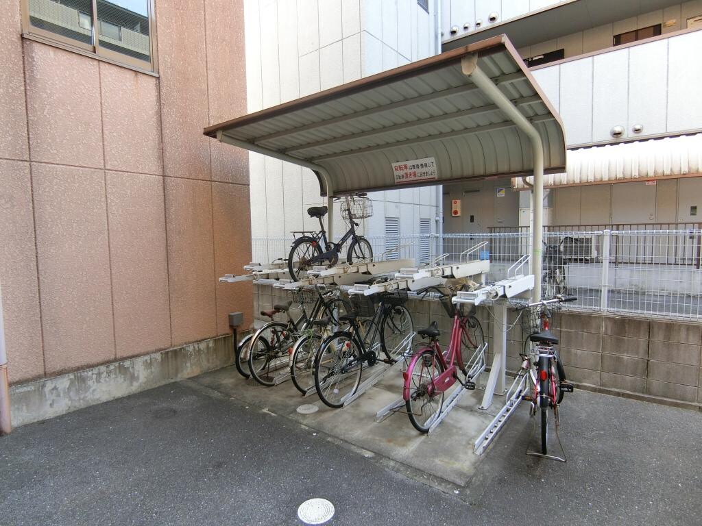 パルコート若園の物件外観写真