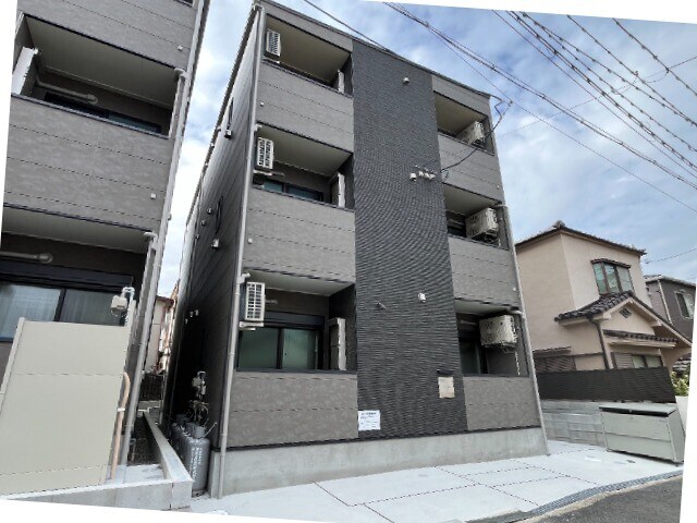 Emia千里丘の物件外観写真