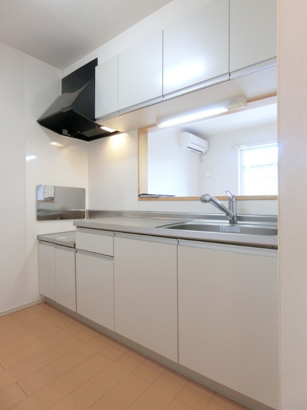 ブルックサイド摂津の物件内観写真