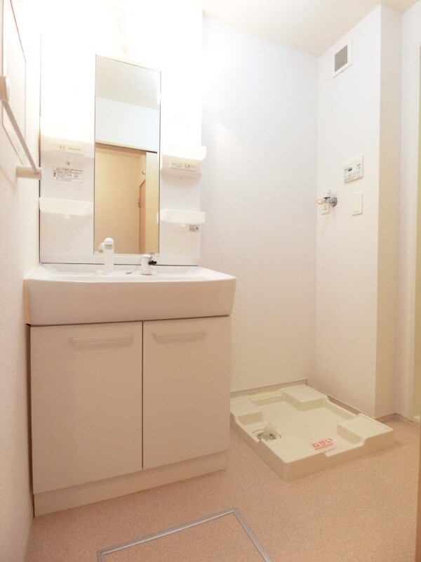 ブルックサイド摂津の物件内観写真