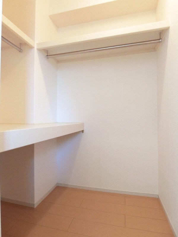 ブルックサイド摂津の物件内観写真