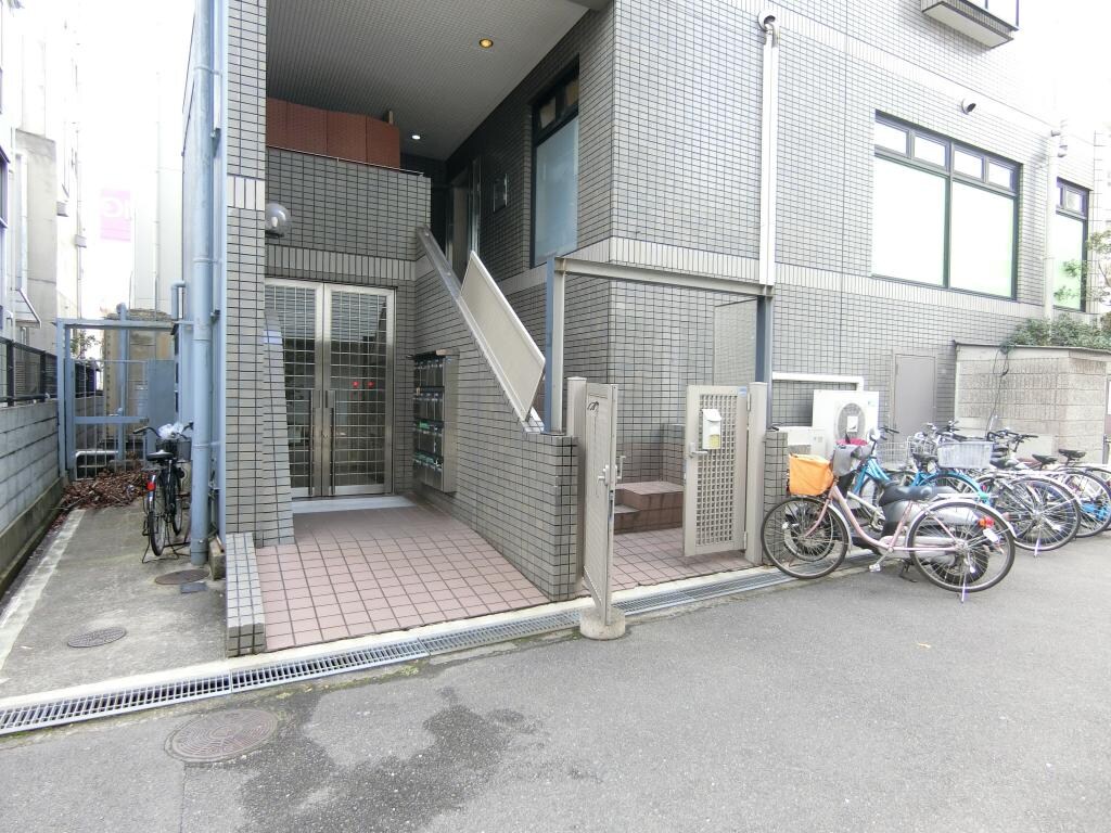 シェリール茨木の物件外観写真