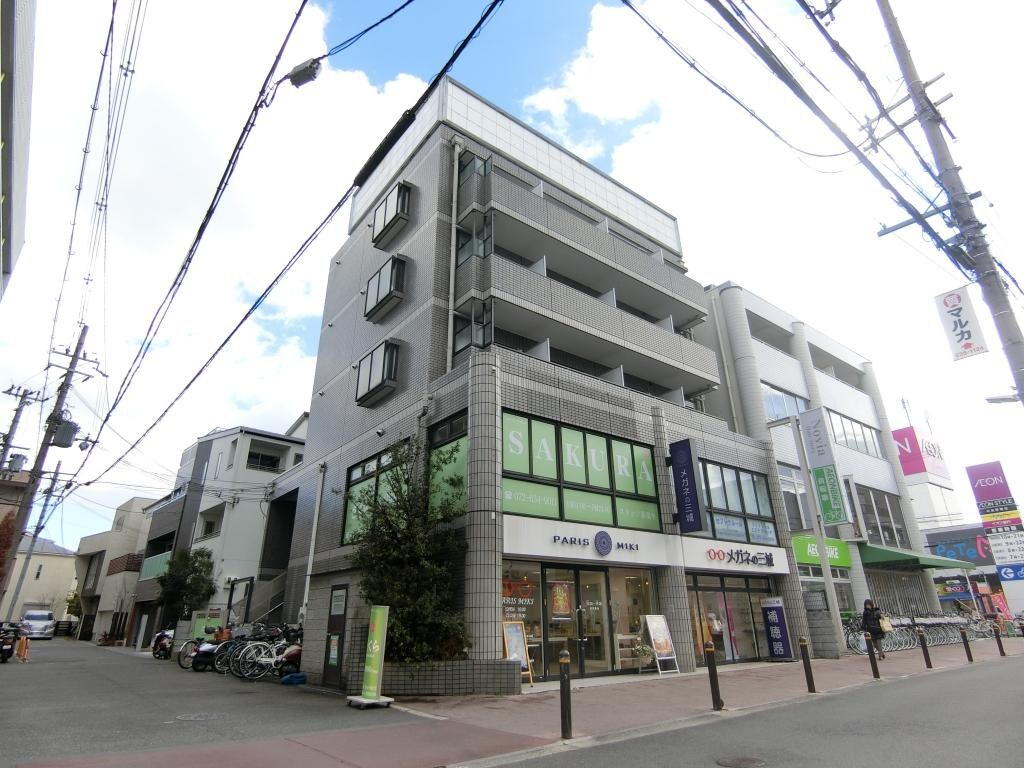 シェリール茨木の物件外観写真