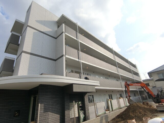 Loire Fの物件外観写真