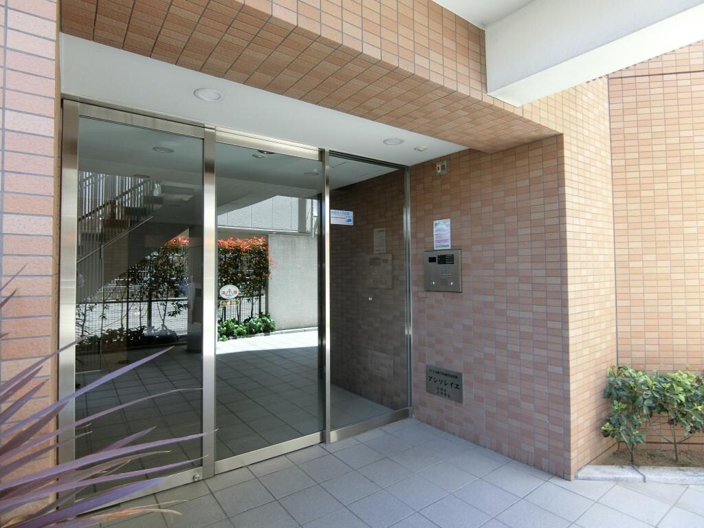 アンソレイエの物件外観写真