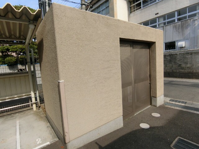 ラ・ボンボニエールの物件外観写真