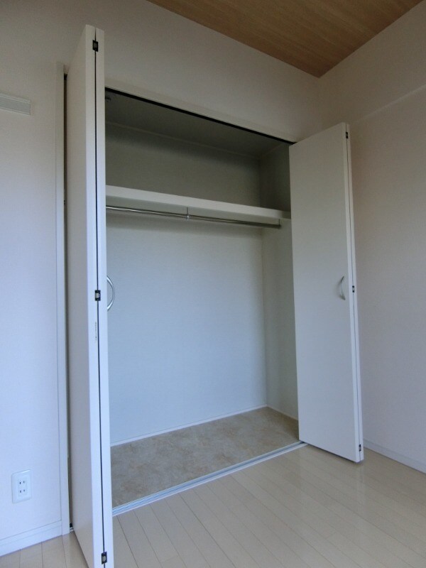 ラ・ボンボニエールの物件内観写真