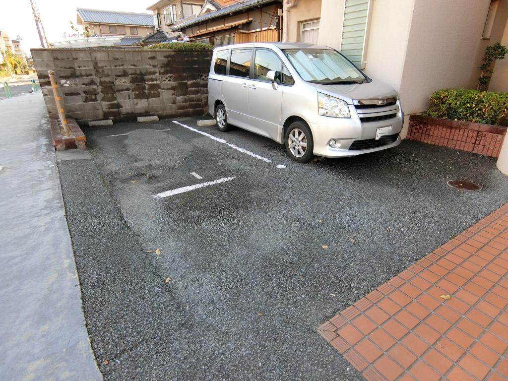 ドムールアヤメの物件外観写真