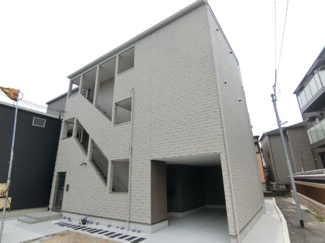 クレアトゥール岸辺1の物件外観写真