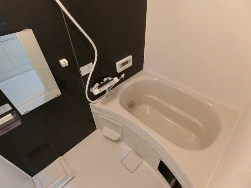 クレアトゥール岸辺1の物件内観写真